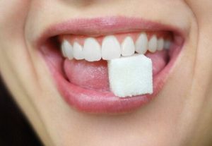 مصرف نامناسب مواد قندي برای دندان