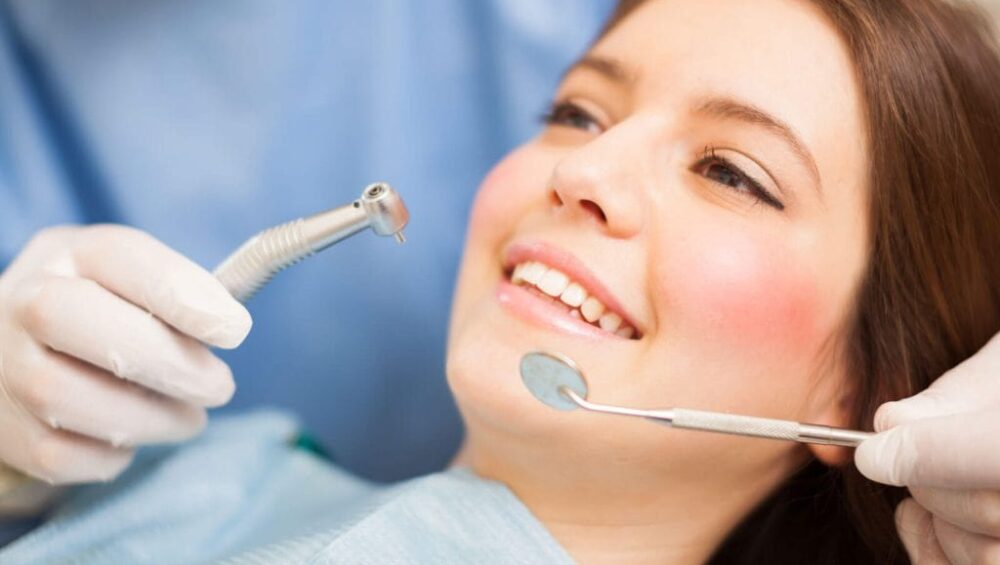 بهترین متخصص دندانپزشکی ترمیمی و زیبایی